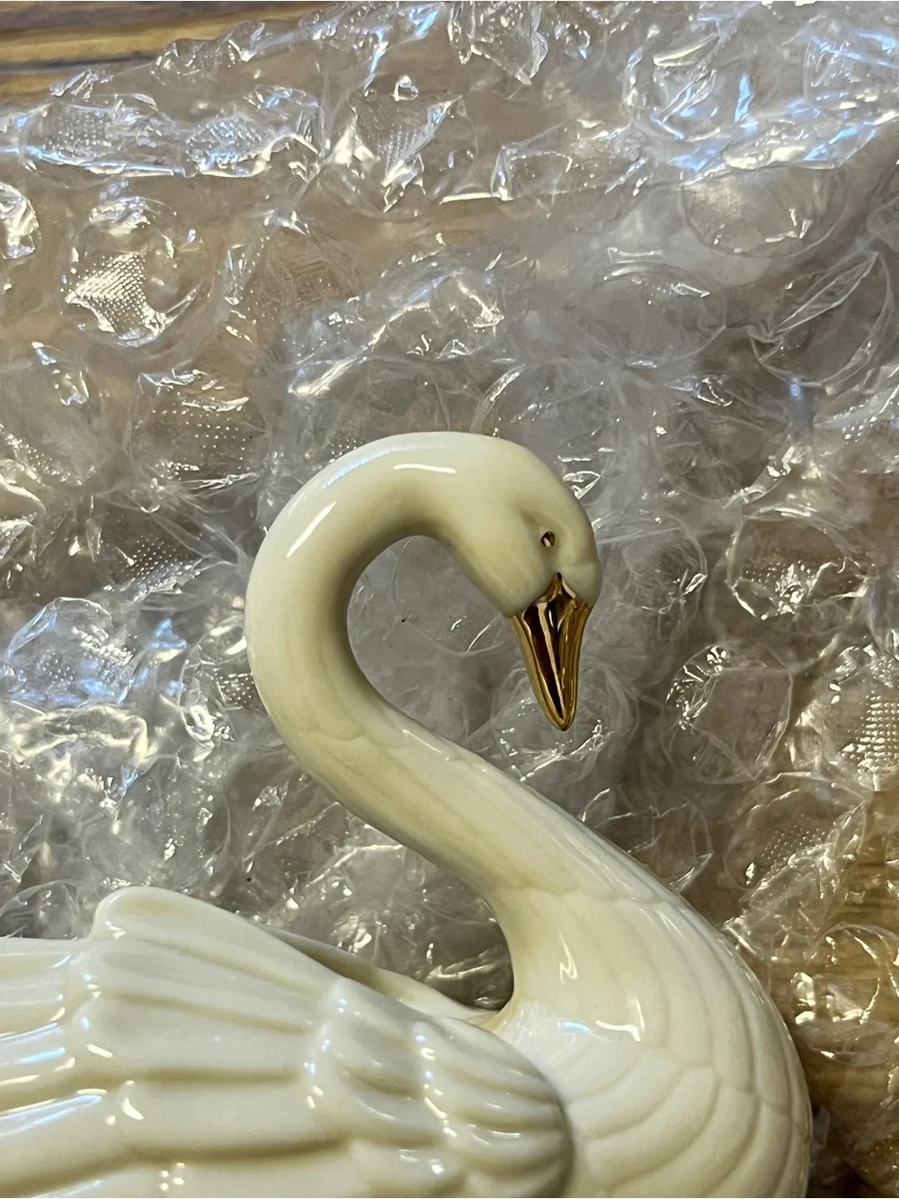 Vintage Lenox Swan Figurine 24K Gold Accents Place Card Holder/Cake Topper